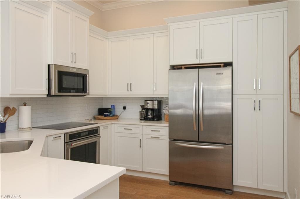 453 8th AVE S # 106, NAPLES FL 34102-16