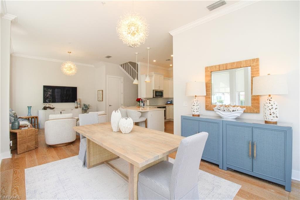 453 8th AVE S # 106, NAPLES FL 34102-6