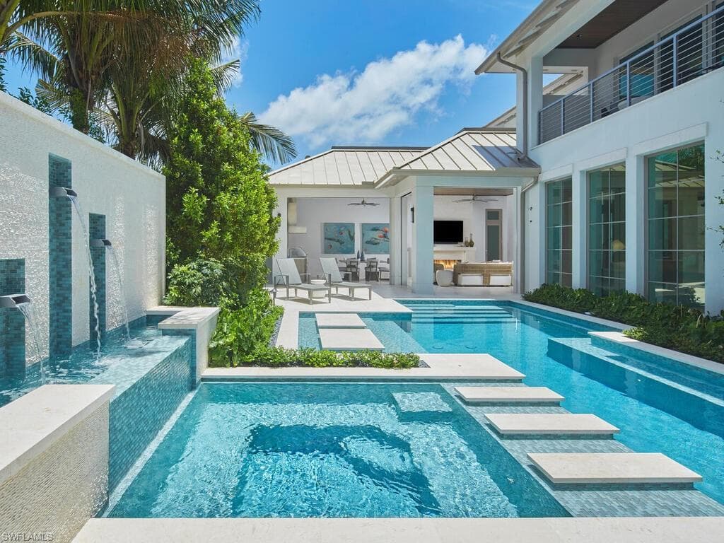 2075 Gordon DR E-36