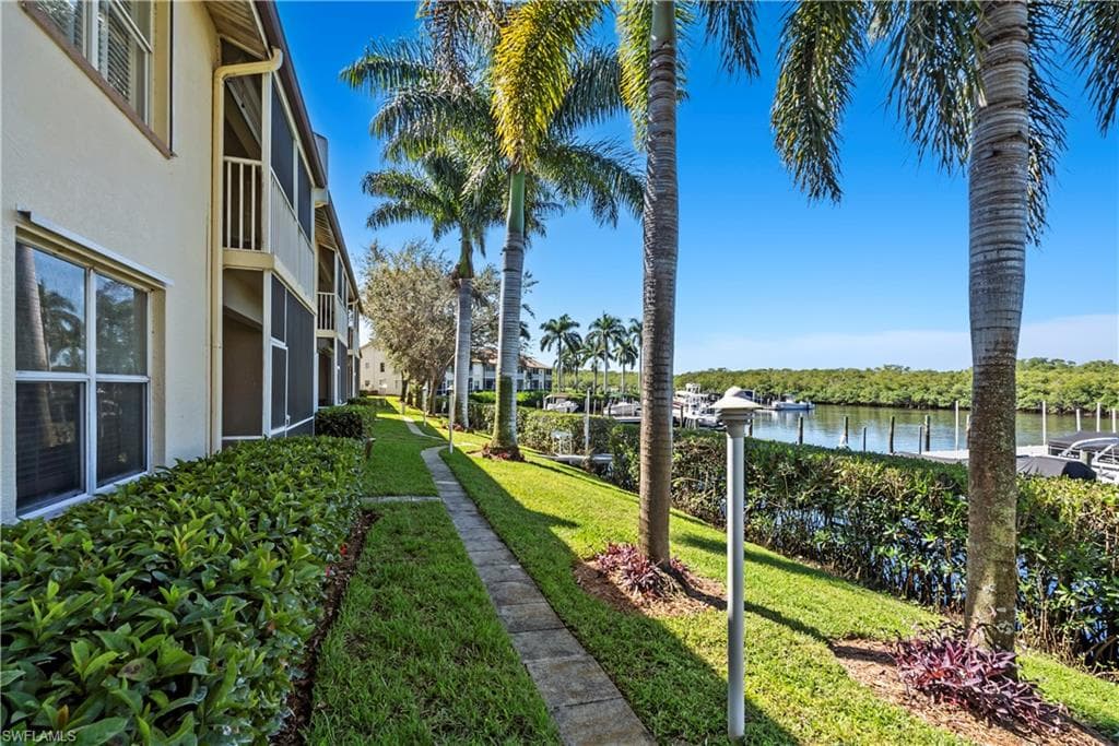 182 Newport DR # 1003, NAPLES FL 34114-22