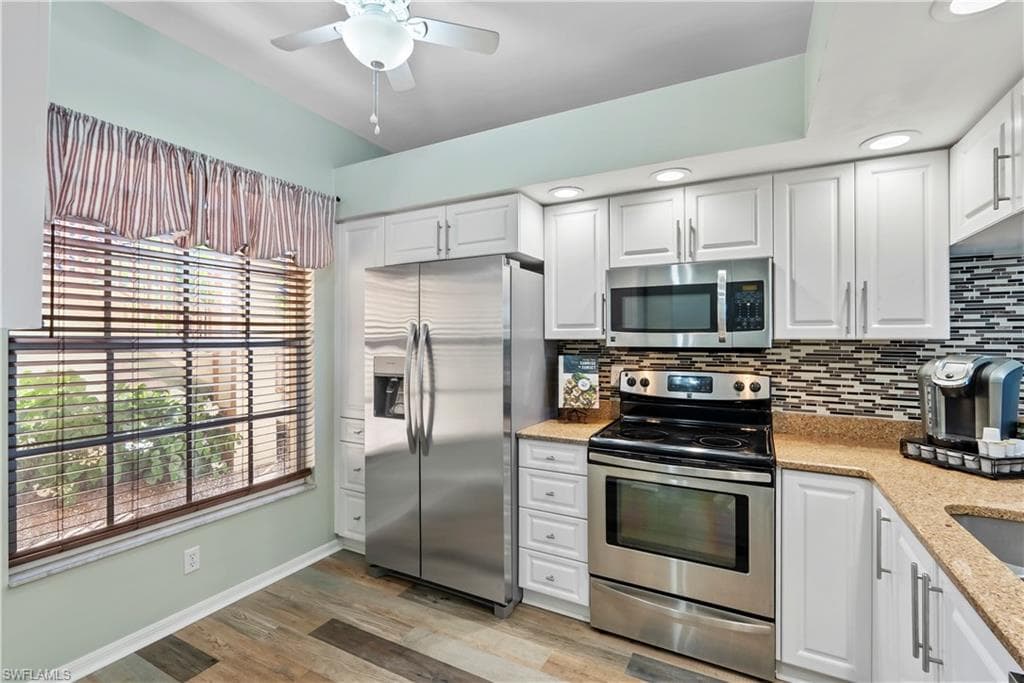 182 Newport DR # 1003, NAPLES FL 34114-10