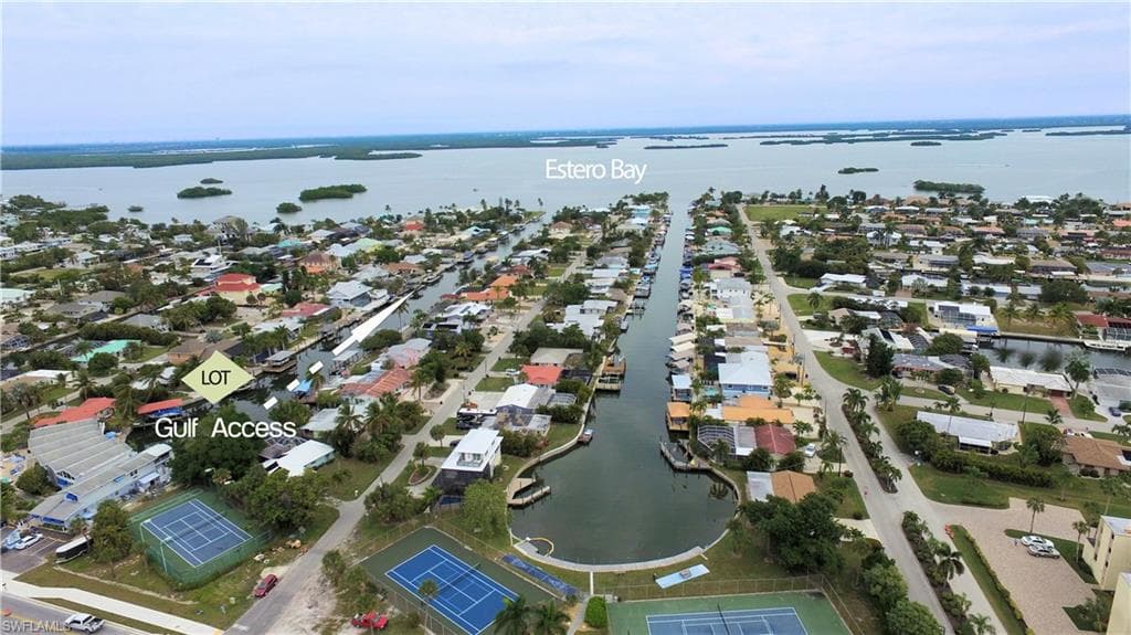 120 Egret ST, FORT MYERS BEACH FL 33931-3