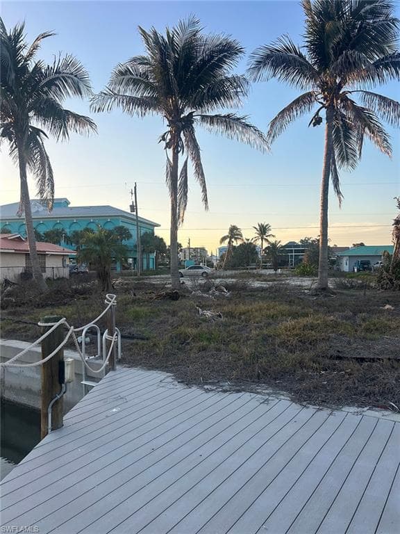 120 Egret ST, FORT MYERS BEACH FL 33931-7