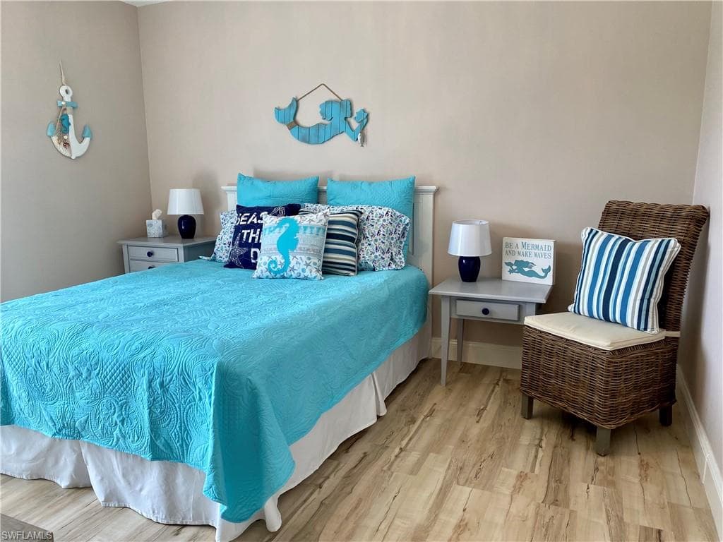 51 Glades BLVD # 2, NAPLES FL 34112-17