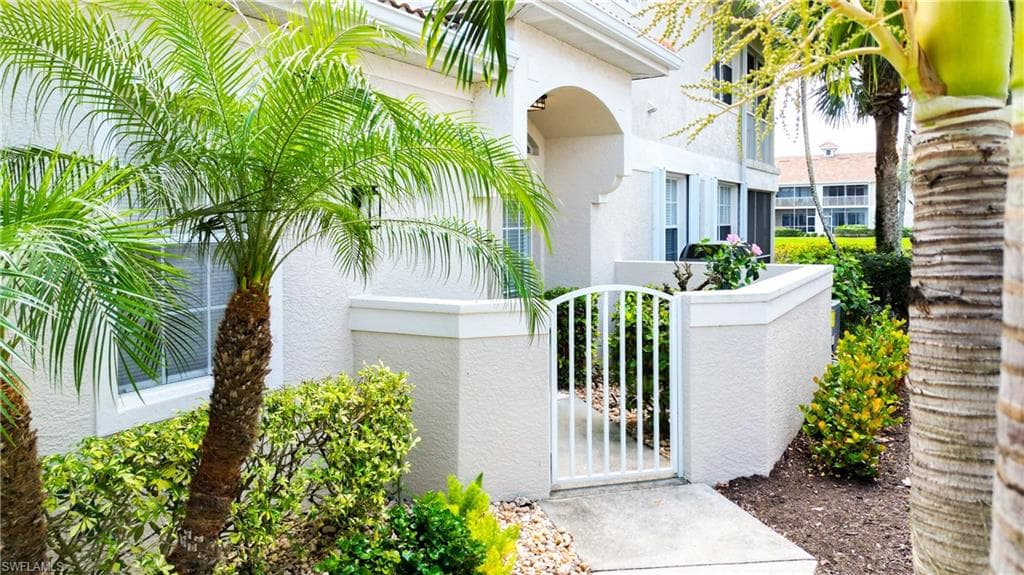 3077 Windsong CT # 704, NAPLES FL 34109-5