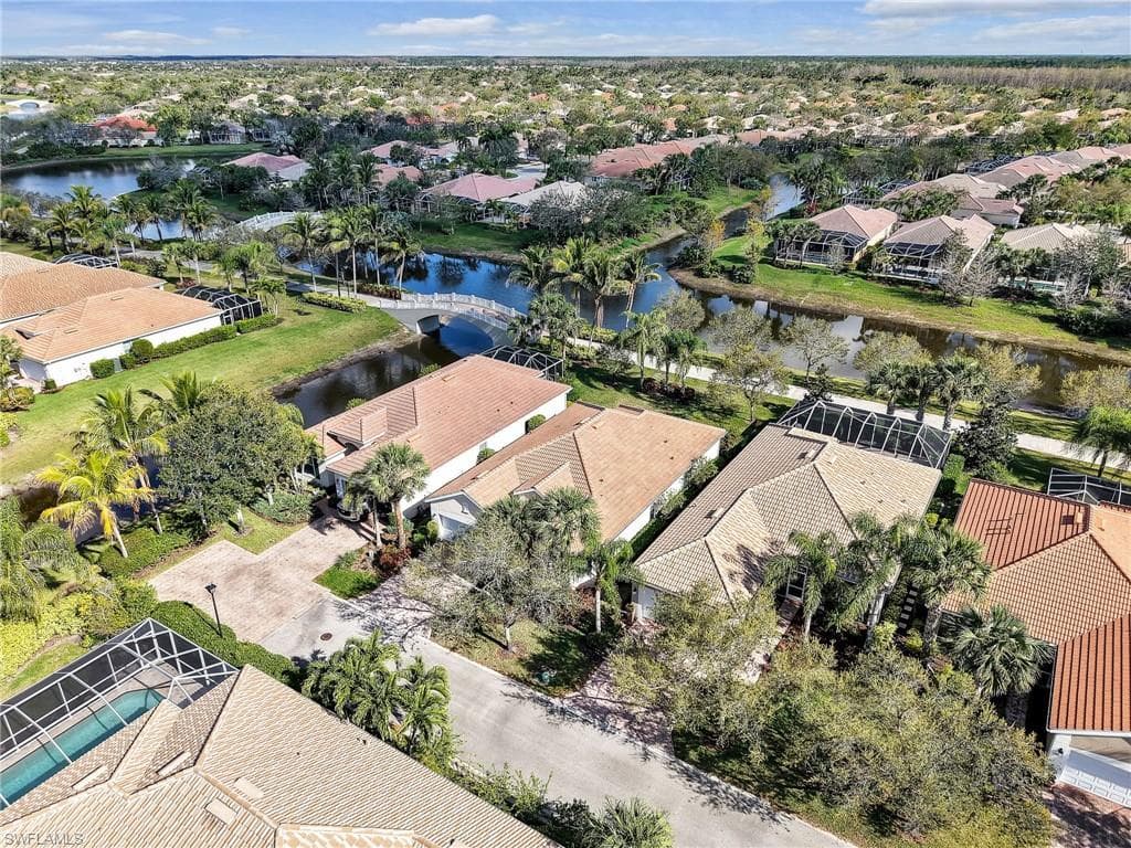 15100 Danios DR, BONITA SPRINGS FL 34135-9