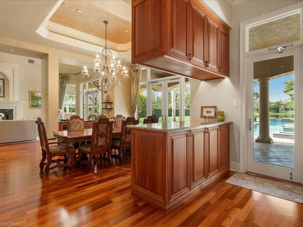 741 Hickory RD, NAPLES FL 34108-16