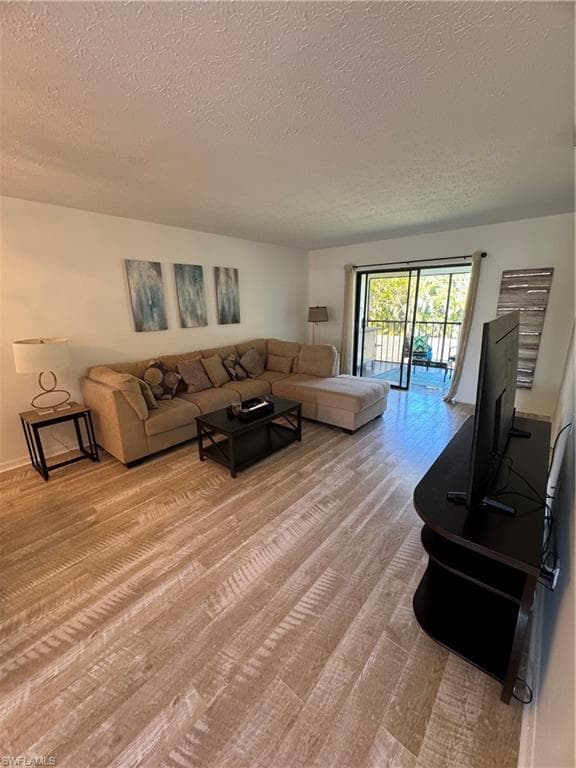 1101 Rosemary CT # 204, NAPLES FL 34103-11