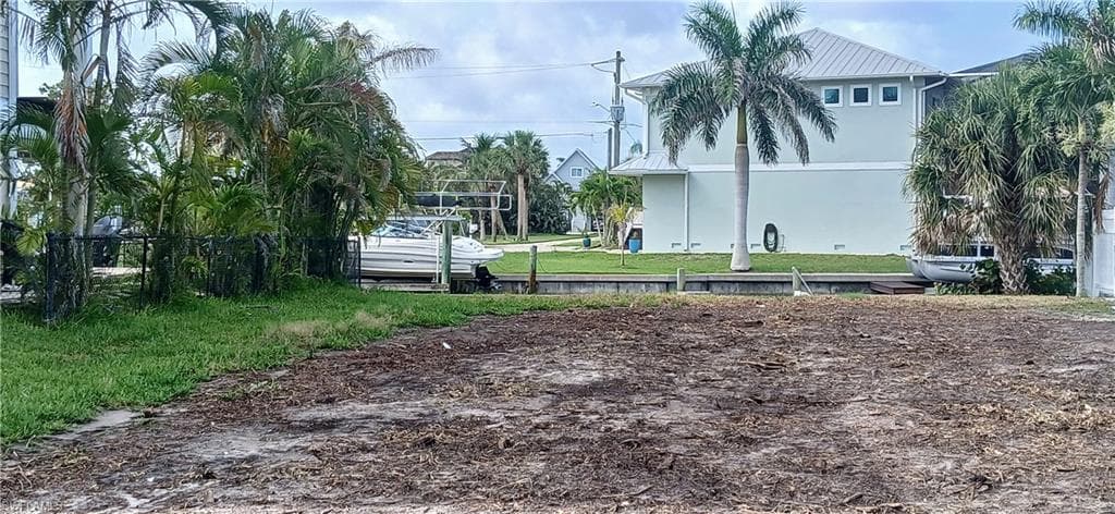 4745 Spring Creek DR, BONITA SPRINGS FL 34134-8