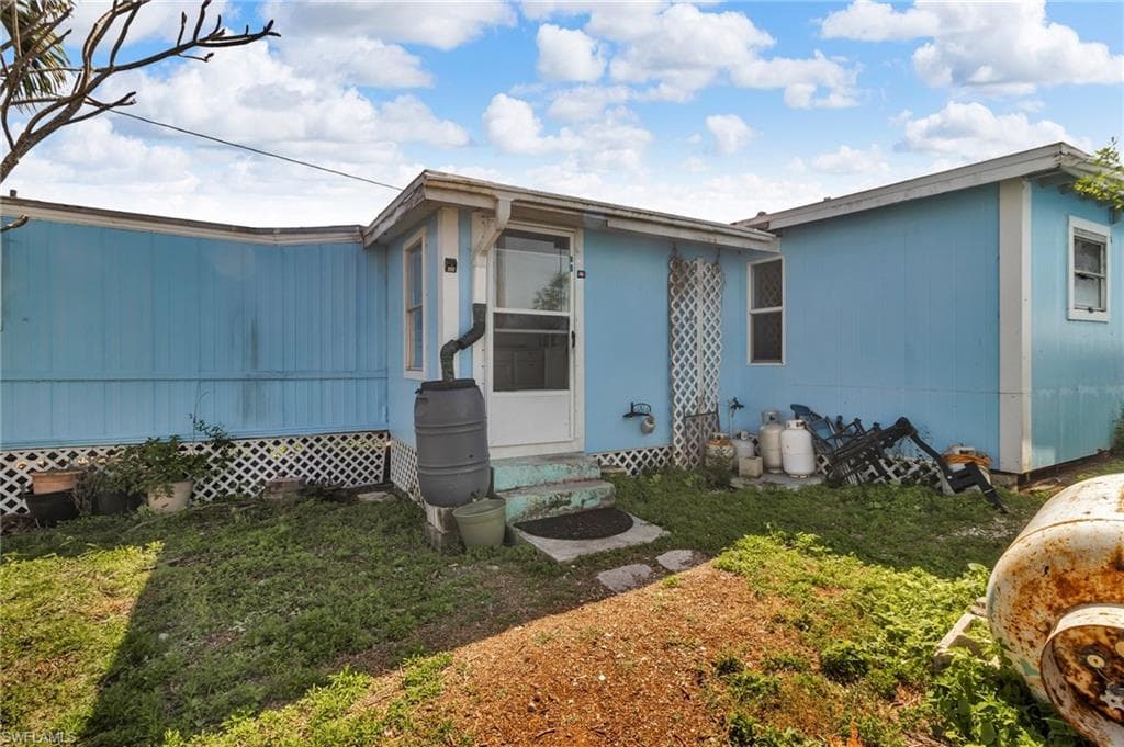 238 Mamie ST, CHOKOLOSKEE FL 34138-46