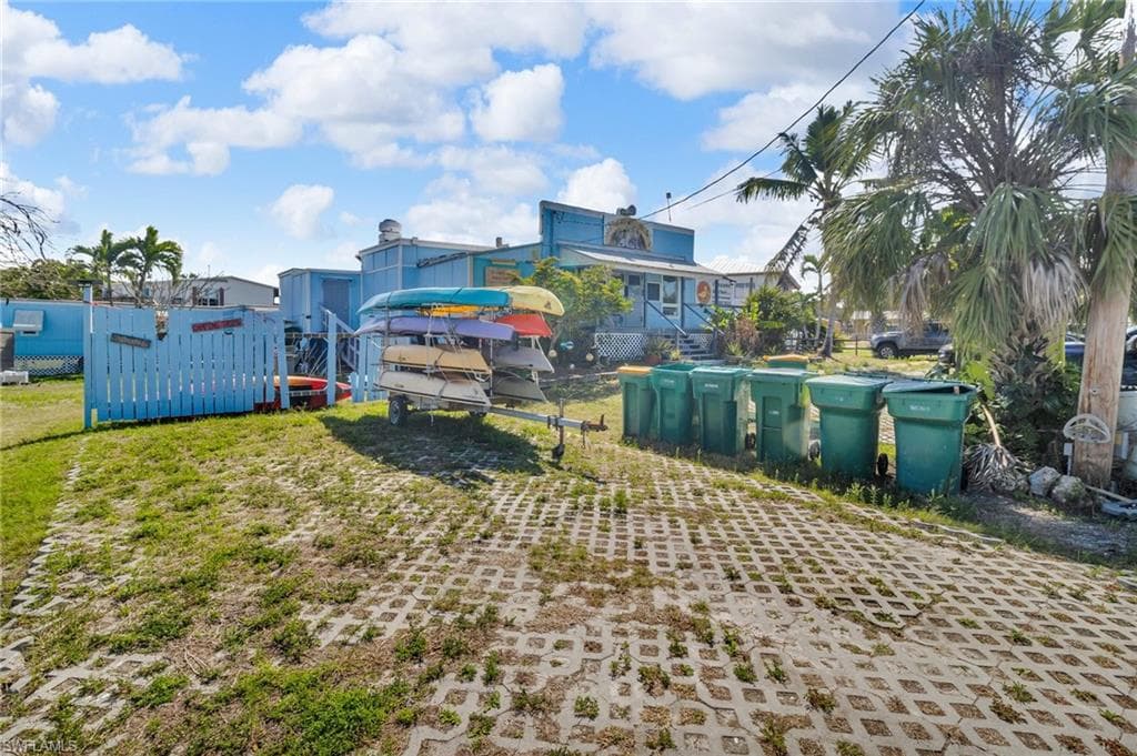 238 Mamie ST, CHOKOLOSKEE FL 34138-42