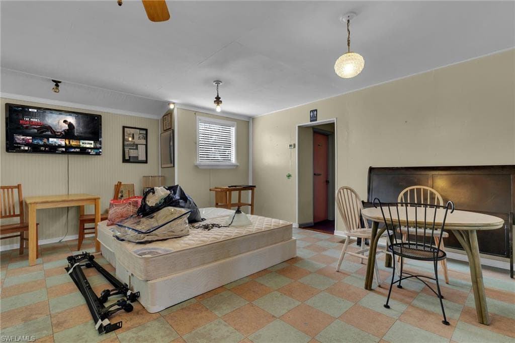 238 Mamie ST, CHOKOLOSKEE FL 34138-9