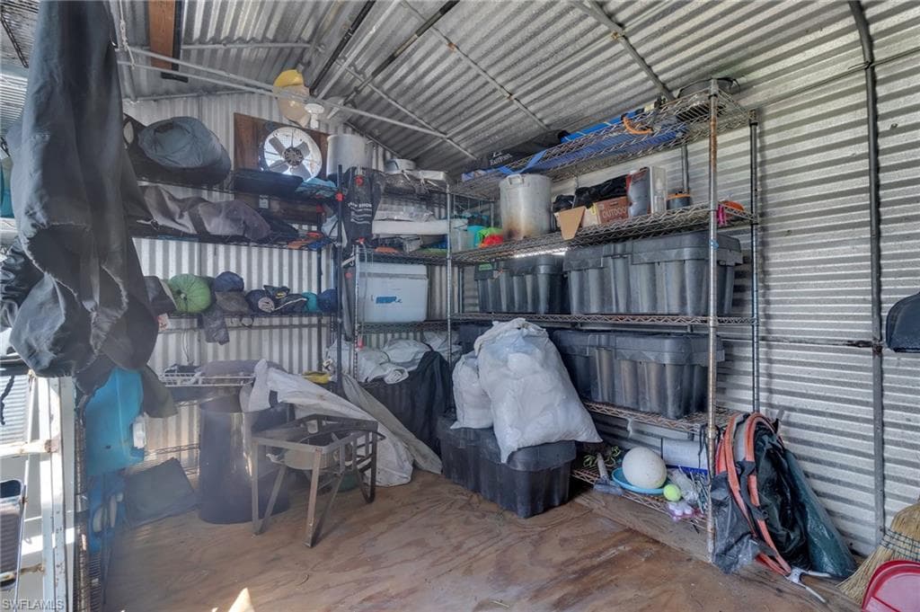 238 Mamie ST, CHOKOLOSKEE FL 34138-40