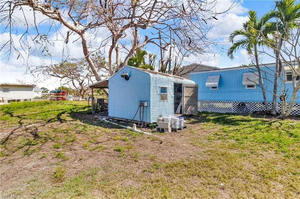 238 Mamie ST, CHOKOLOSKEE FL 34138-44