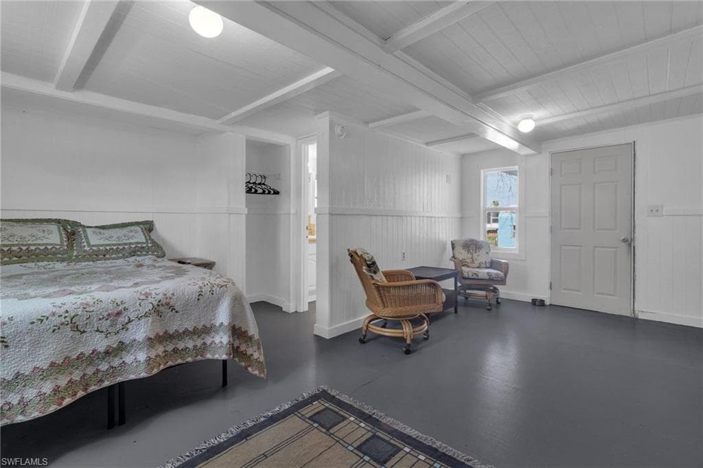 238 Mamie ST, CHOKOLOSKEE FL 34138-24