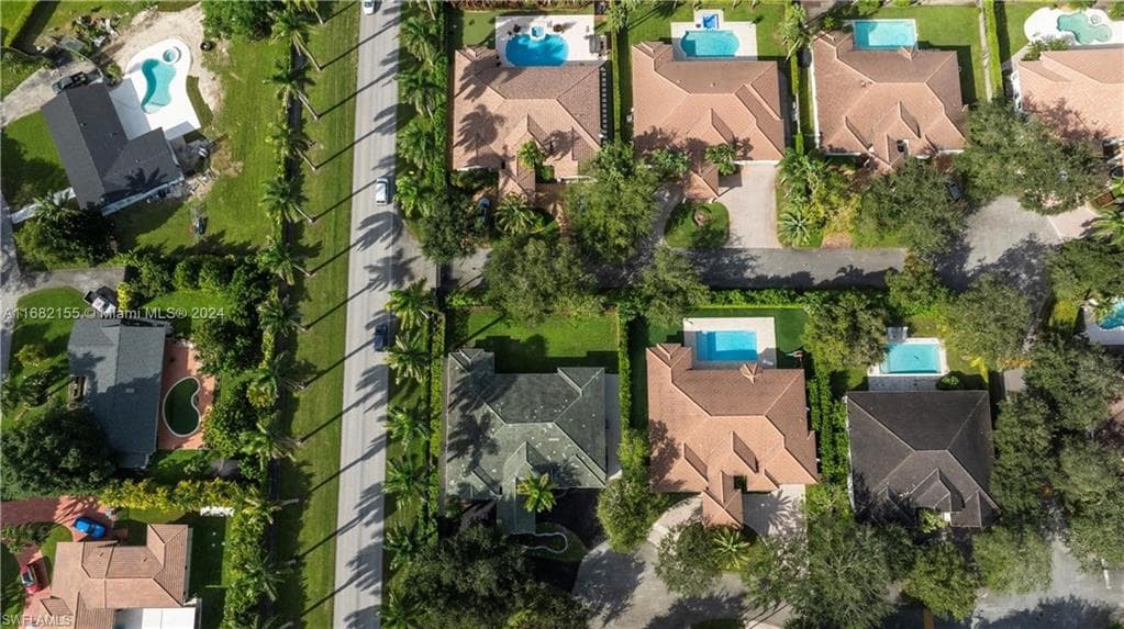 9663 SW 122 ST, MIAMI FL 33176-35