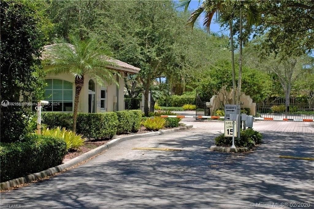 9663 SW 122 ST, MIAMI FL 33176-31