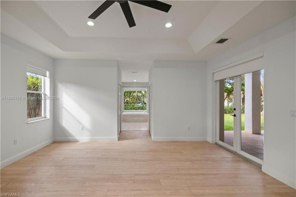 9663 SW 122 ST, MIAMI FL 33176-8