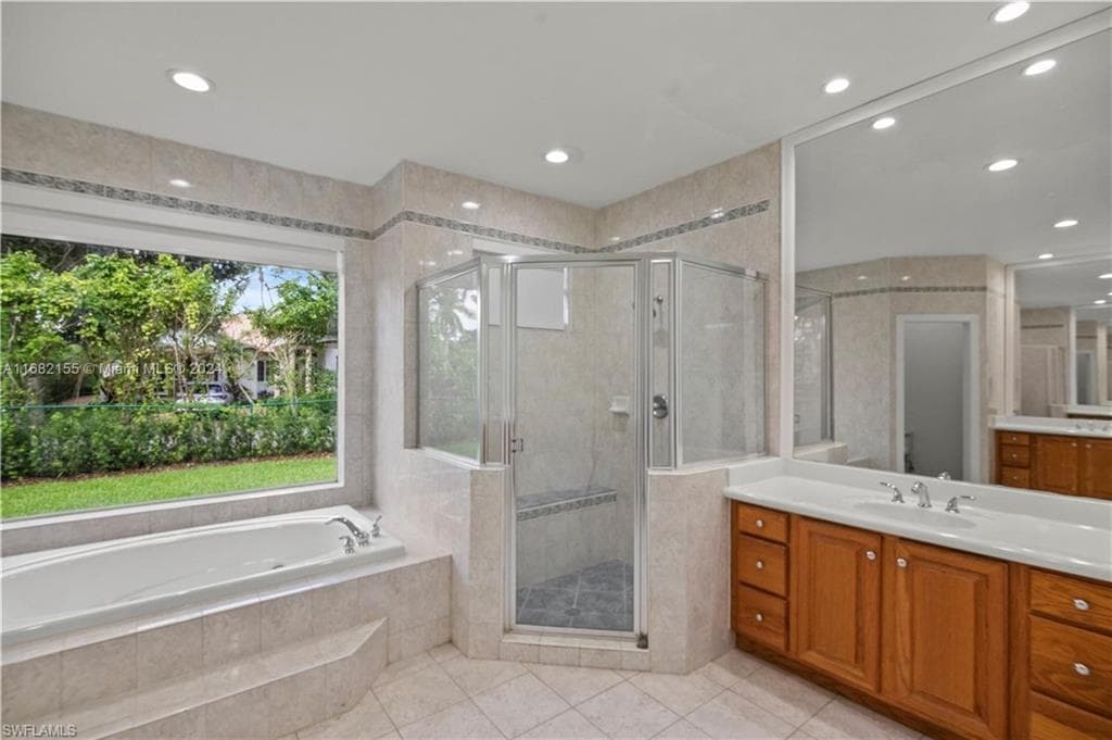 9663 SW 122 ST, MIAMI FL 33176-9