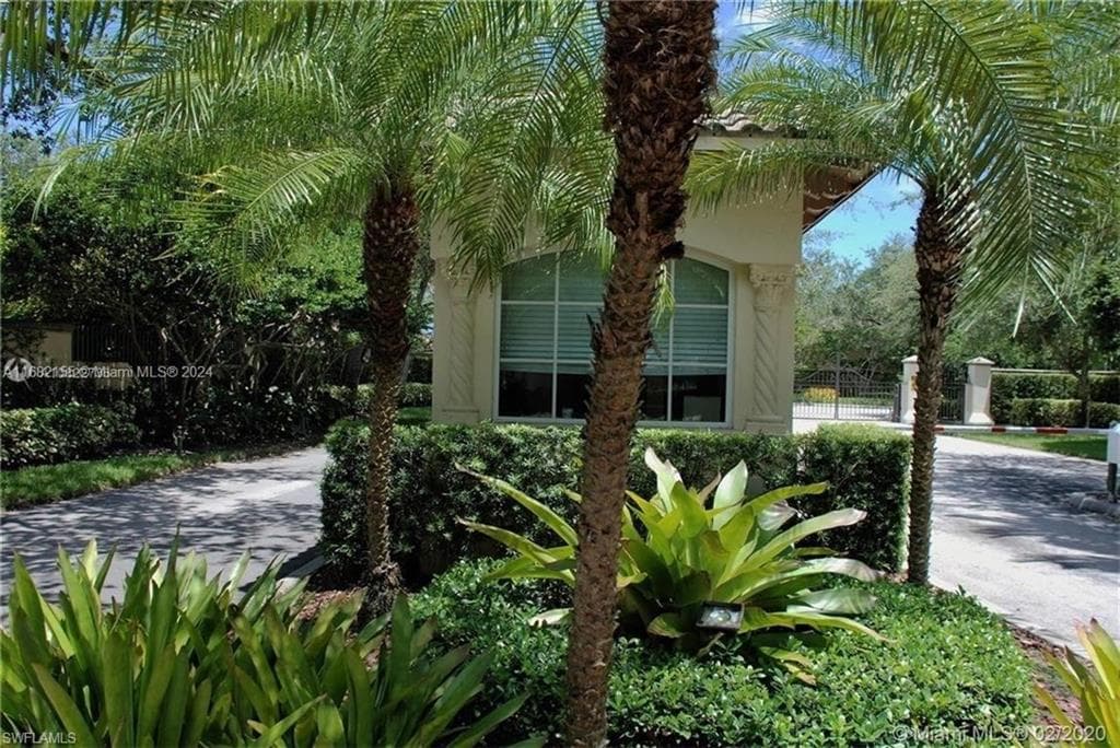 9663 SW 122 ST, MIAMI FL 33176-32