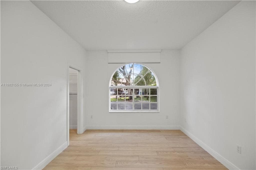 9663 SW 122 ST, MIAMI FL 33176-13