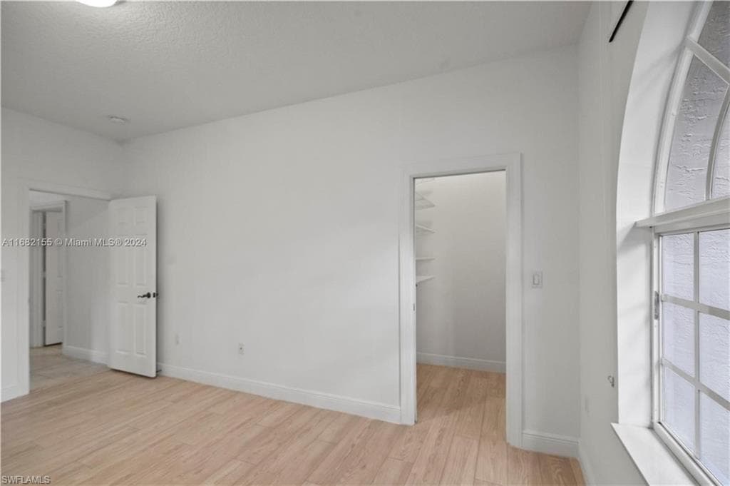 9663 SW 122 ST, MIAMI FL 33176-14