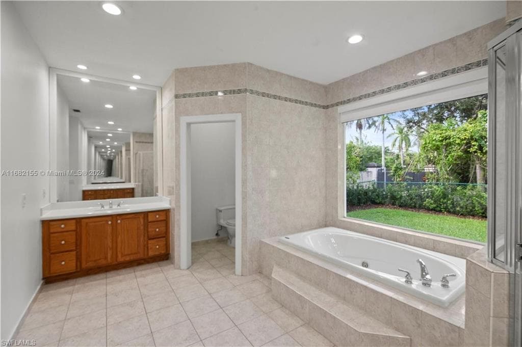 9663 SW 122 ST, MIAMI FL 33176-10