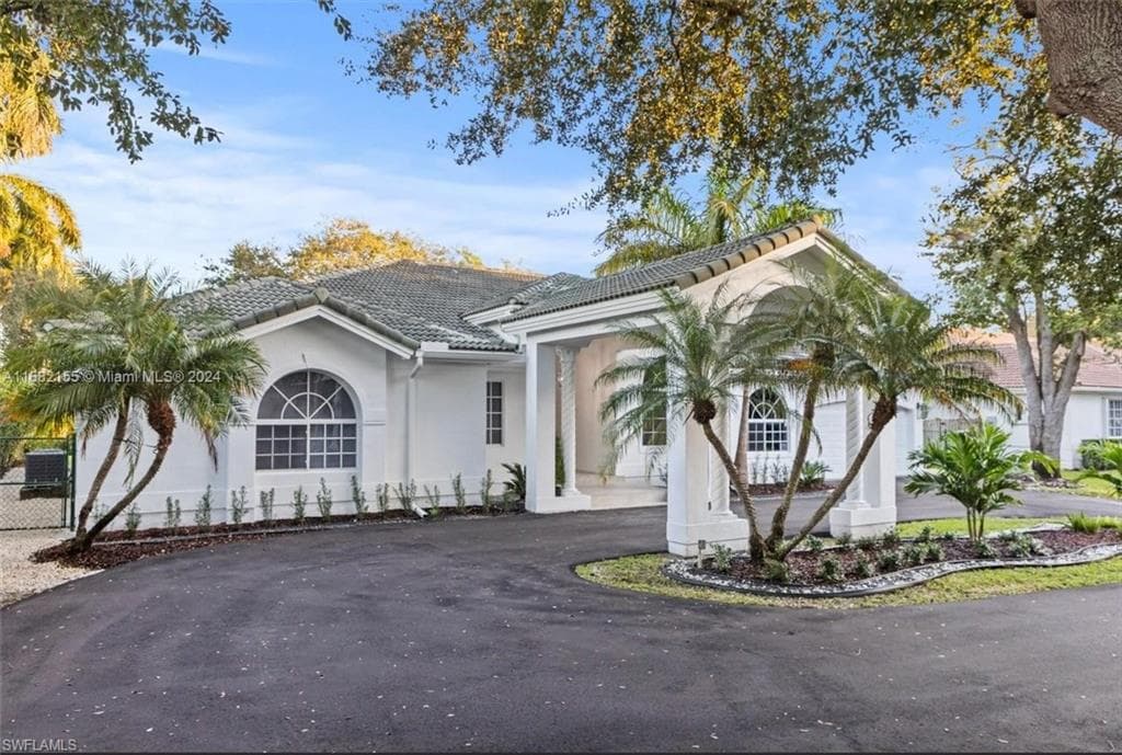 9663 SW 122 ST, MIAMI FL 33176-39