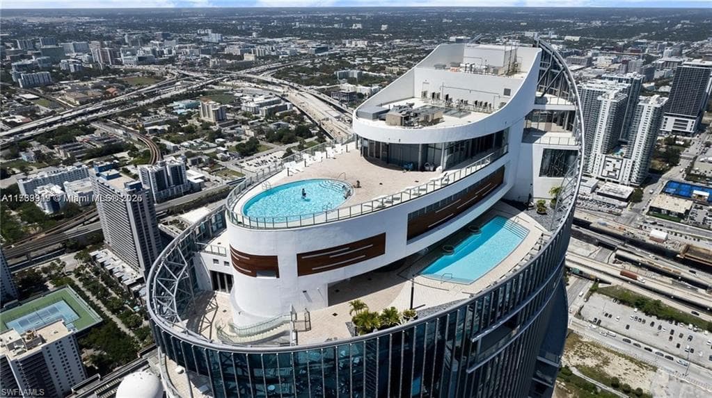 851 1 AVE E # 3303, MIAMI FL 33132-5