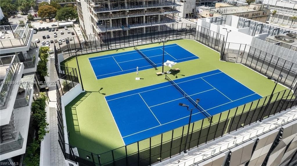 851 1 AVE E # 3303, MIAMI FL 33132-6