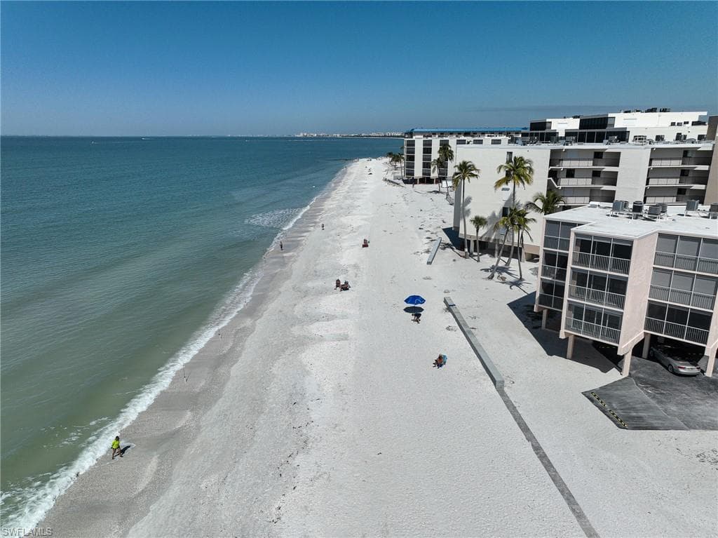 25830 Hickory BLVD # 309, BONITA SPRINGS FL 34134-19