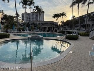 7687 Pebble Creek CIR E # 403, NAPLES FL 34108-21