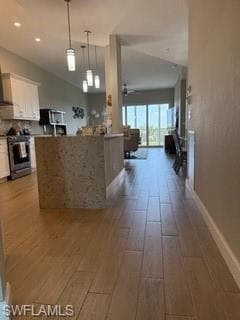 7687 Pebble Creek CIR E # 403, NAPLES FL 34108-2