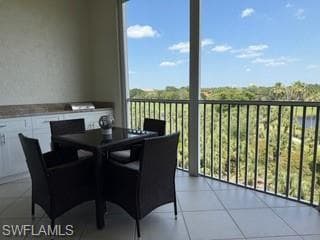 7687 Pebble Creek CIR E # 403, NAPLES FL 34108-17