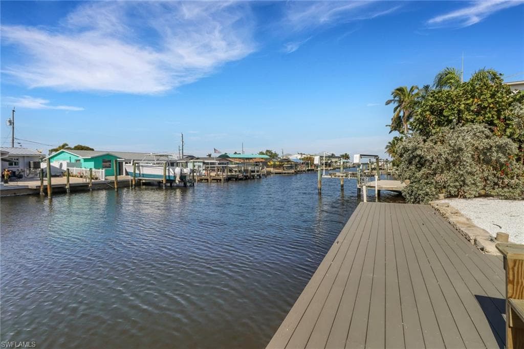 2686 Clyde ST, MATLACHA FL 33993-5