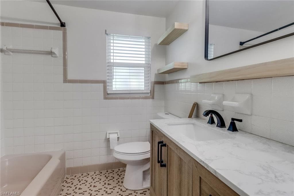 2686 Clyde ST, MATLACHA FL 33993-30