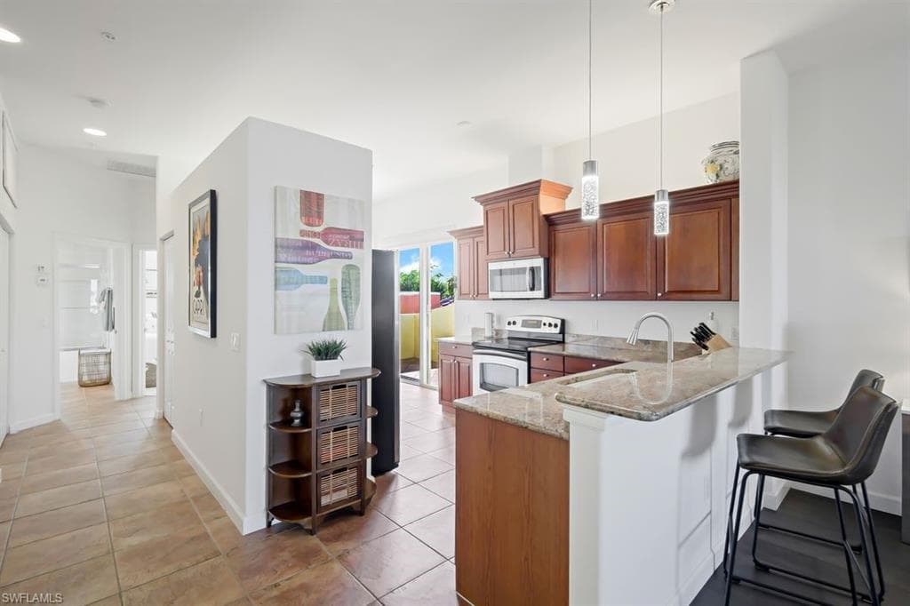 22300 Piazza Doria LN # 301, ESTERO FL 33928-4