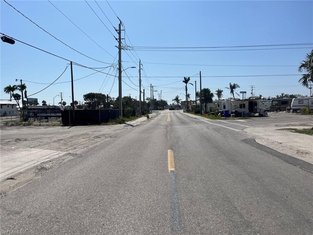 1100 Main ST, FORT MYERS BEACH FL 33931-15