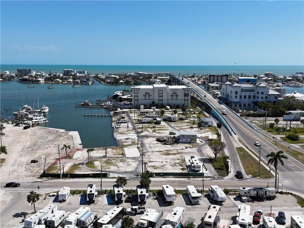 1100 Main ST, FORT MYERS BEACH FL 33931-27