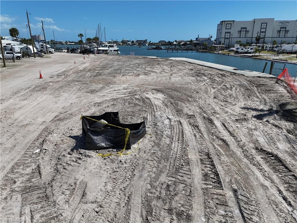 1100 Main ST, FORT MYERS BEACH FL 33931-37