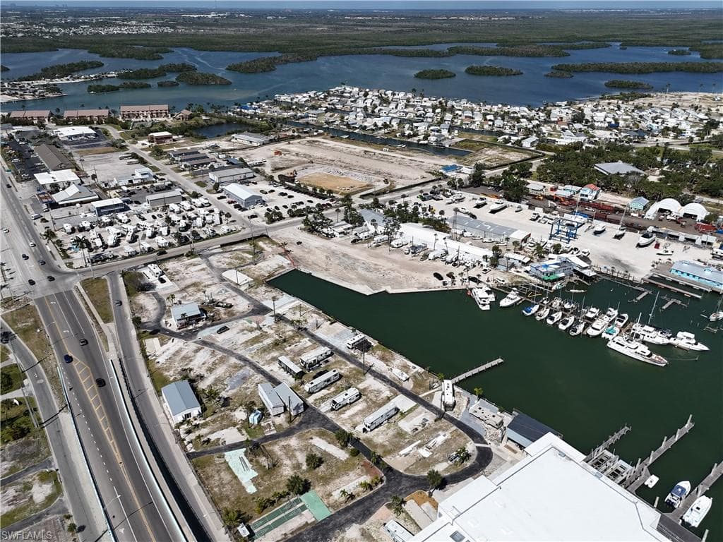 1100 Main ST, FORT MYERS BEACH FL 33931-32