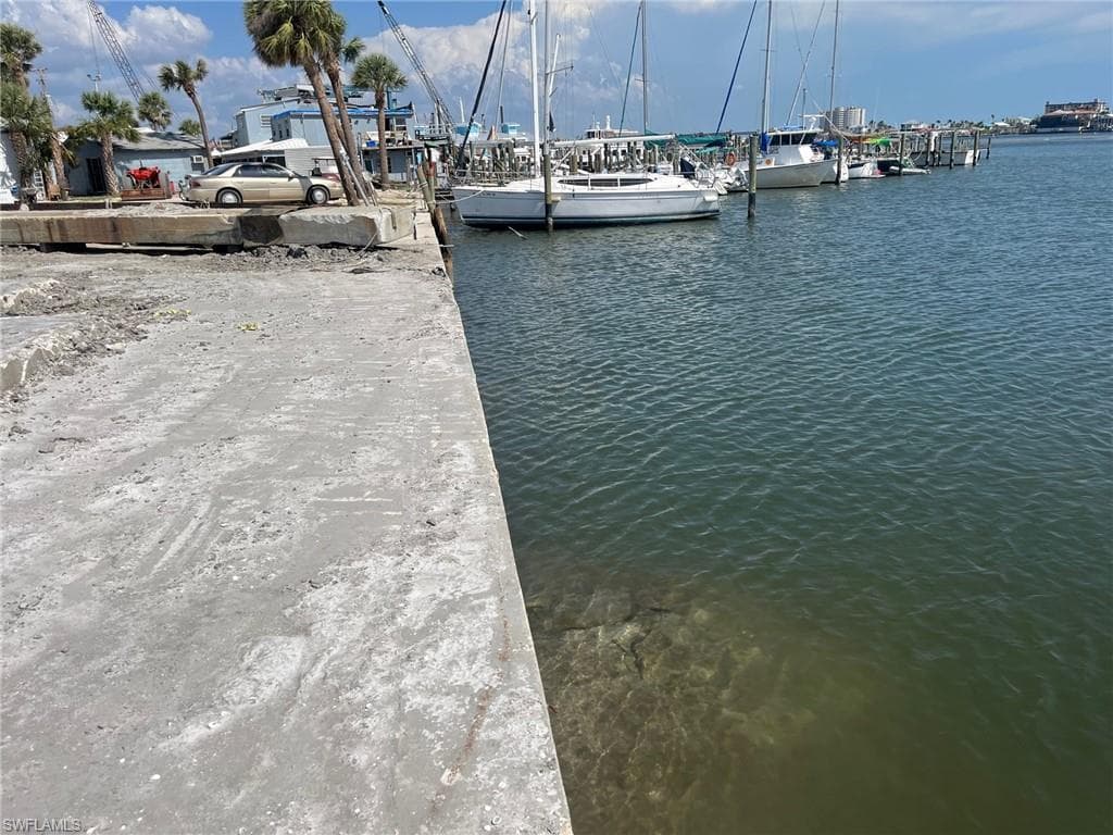 1100 Main ST, FORT MYERS BEACH FL 33931-10