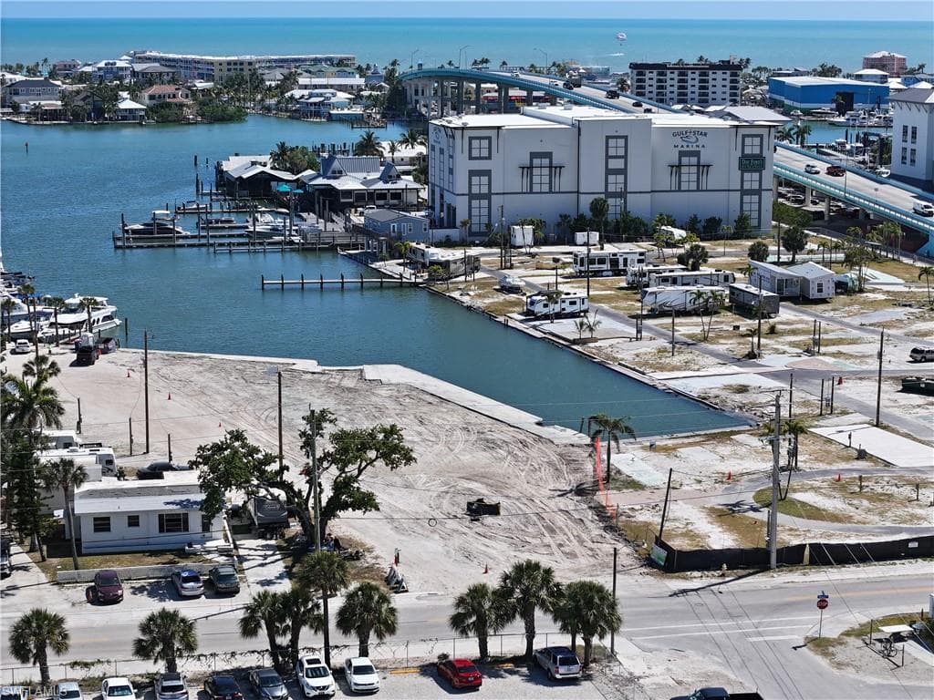 1100 Main ST, FORT MYERS BEACH FL 33931-28
