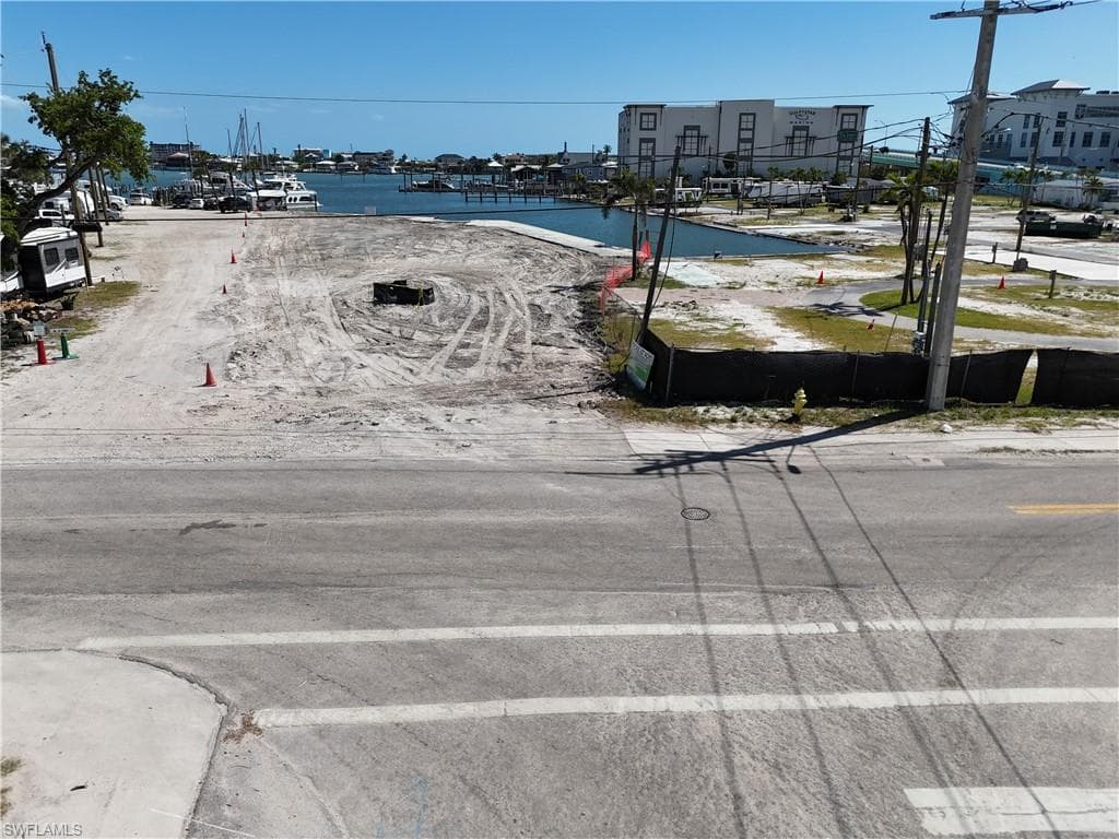 1100 Main ST, FORT MYERS BEACH FL 33931-3