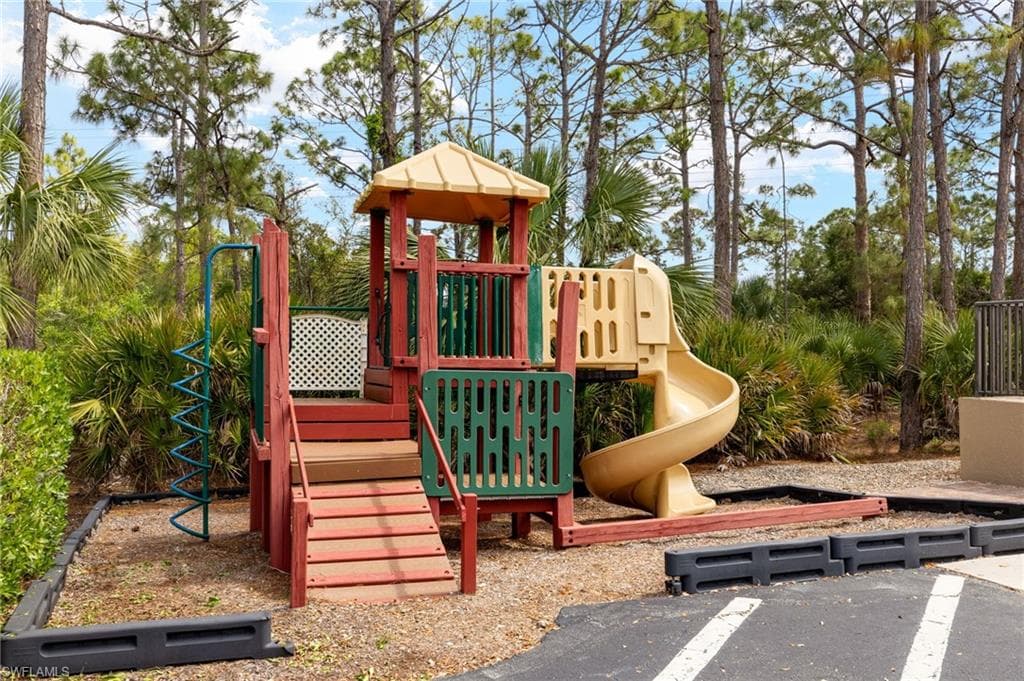 5614 Whispering Willow WAY, FORT MYERS FL 33908-46