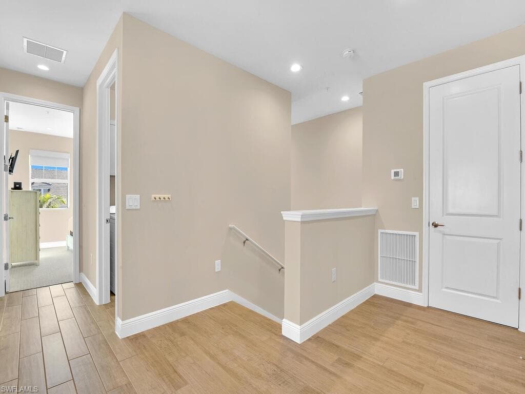 2561 Seychelles DR # 308, NAPLES FL 34112-18