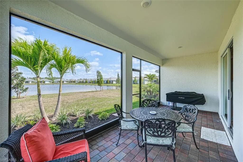 415 Polihale WAY, NAPLES FL 34114-19