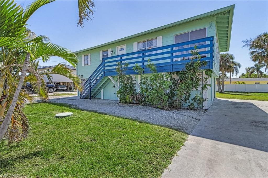 7431 Barrancas AVE-3