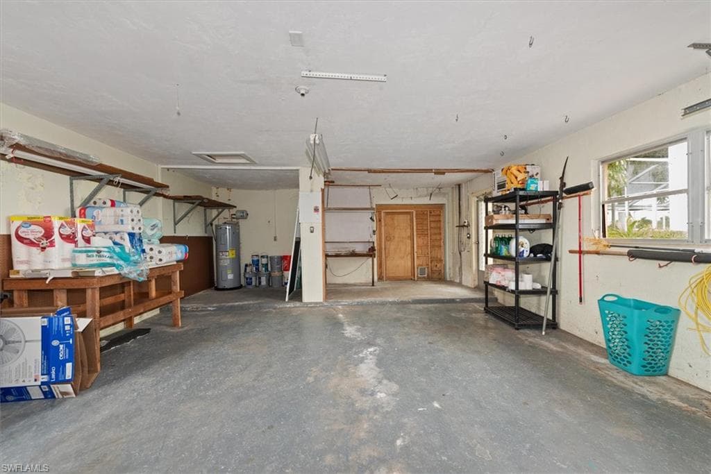 2205 Channel WAY, NORTH FORT MYERS FL 33917-21