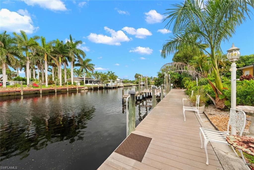 2205 Channel WAY, NORTH FORT MYERS FL 33917-27